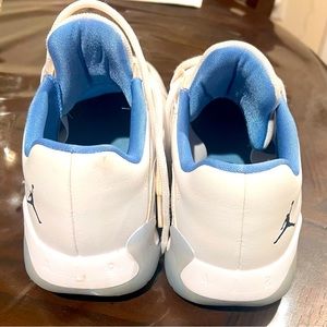 Air Jordan used but in good condition